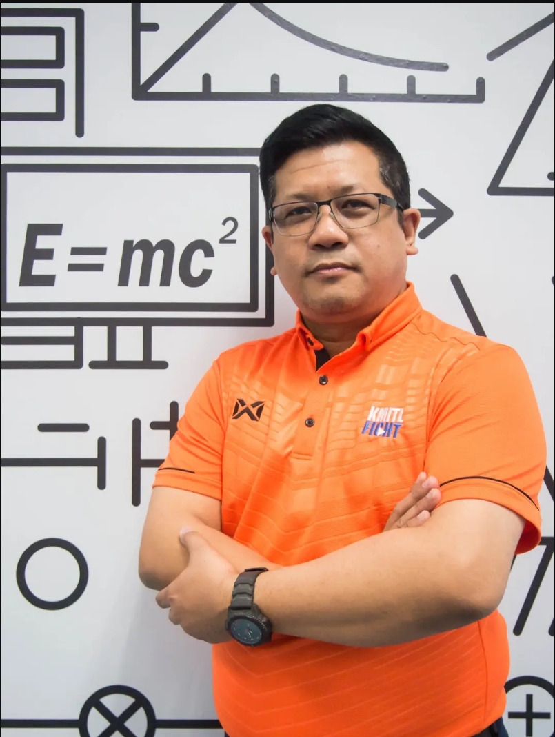 อ.สุรชาติ กมลดิลก